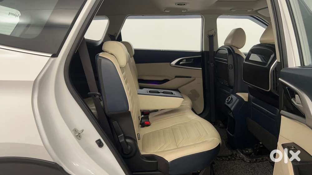 Kia Carens 1.4 Luxury Plus 6 Str, 2023, Petrol