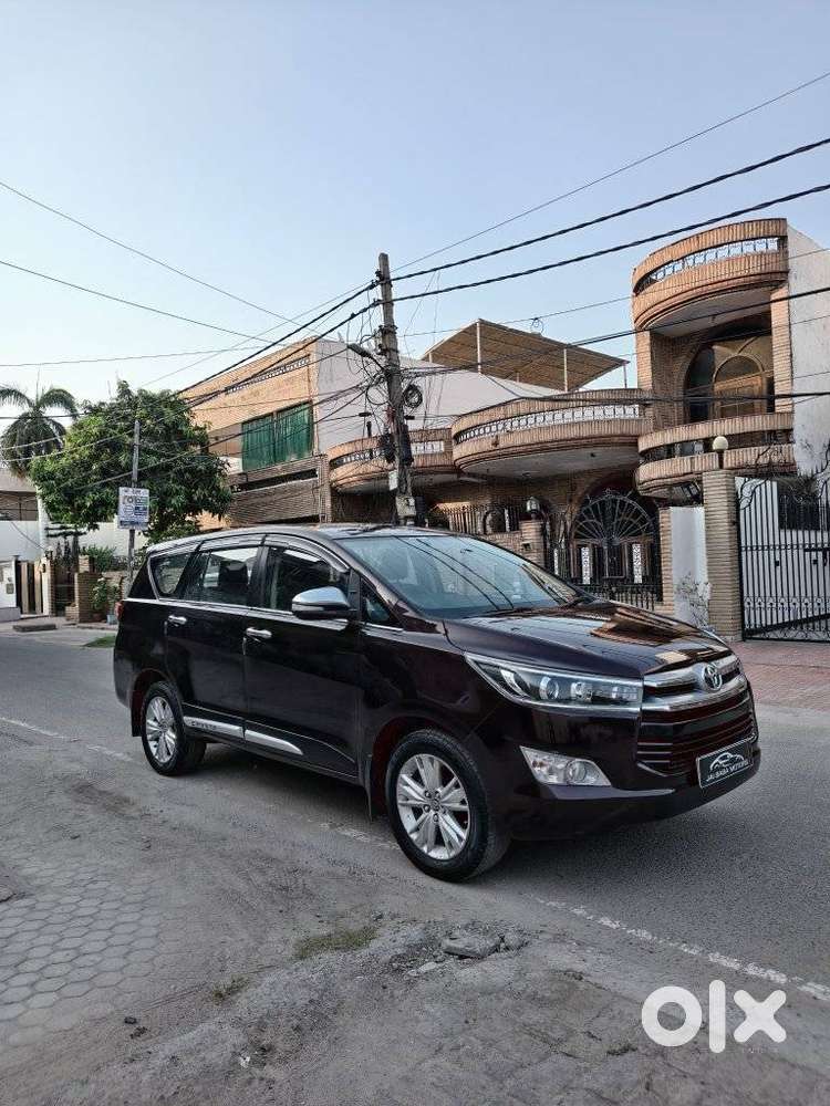 Toyota Innova Crysta Zx 2.4 Diesel 7 Seater, 2016, Diesel