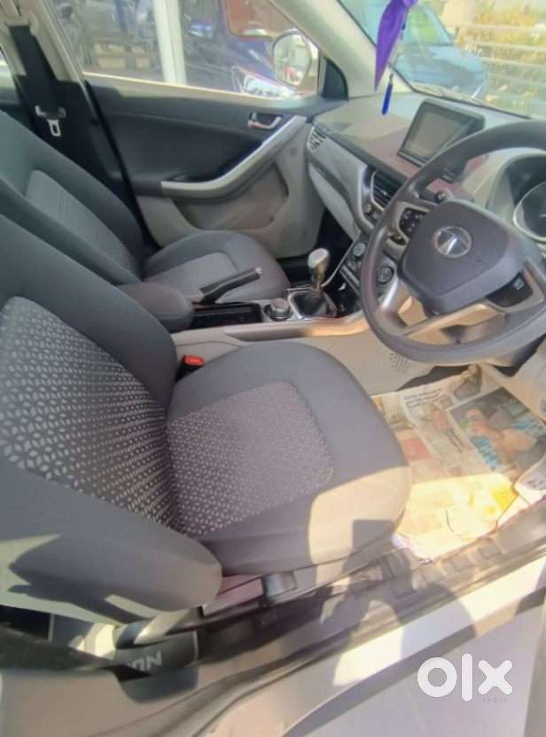 Tata Nexon 1.2 Revotron Xz Plus, 2017, Petrol