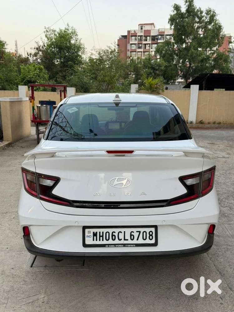 Hyundai Aura 2023 Cng & Hybrids Well Maintained