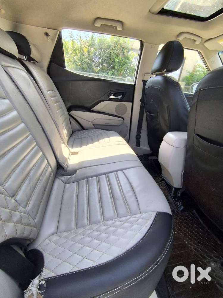 Mahindra Xuv300 W8 Option, 2021, Petrol