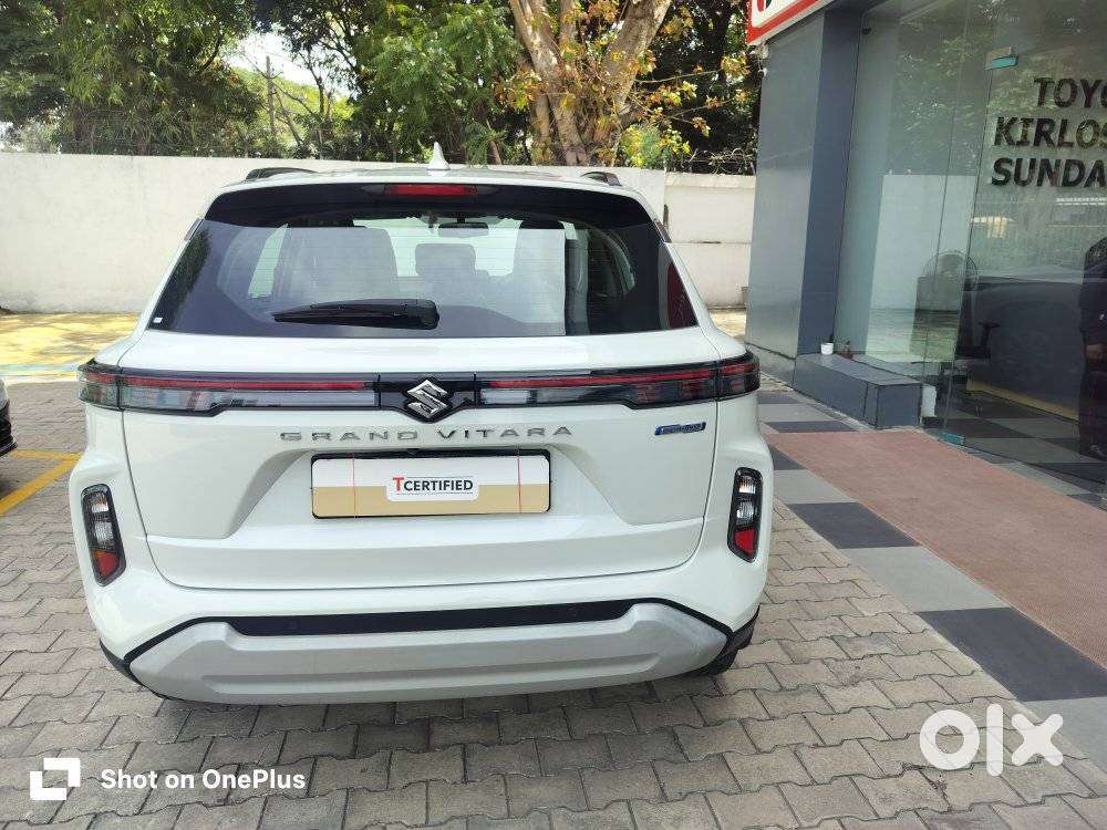 Maruti Suzuki Grand Vitara 1.5 Alpha Smart Hybrid At, 2023, Petrol