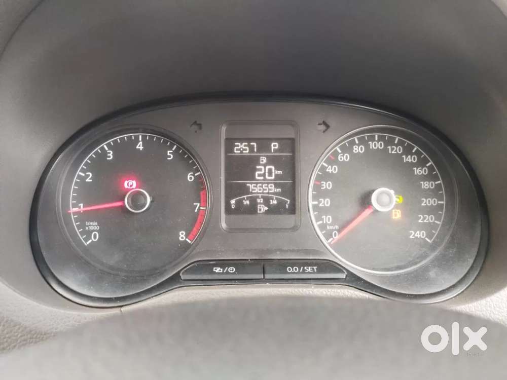 Volkswagen Vento 1.2l Tsi Highline Plus At Petrol, 2015, Petrol