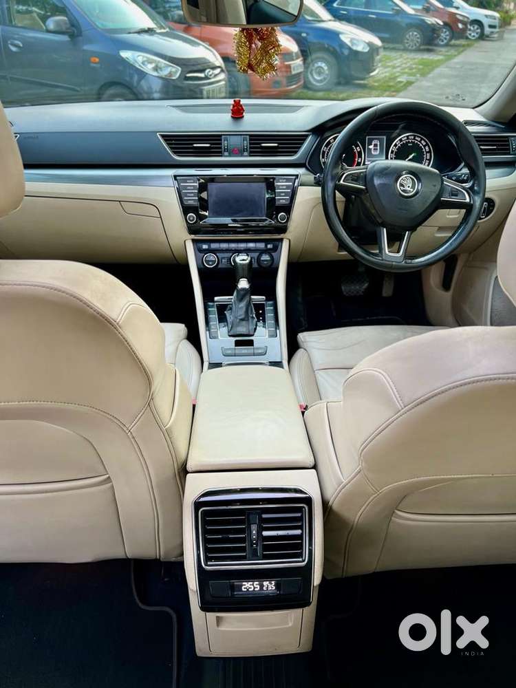 Skoda Superb Petrol Automatic 2016-2019 Pristine Condition