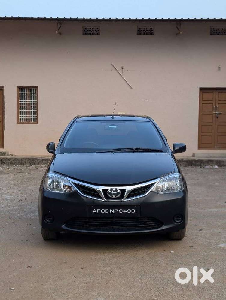 Toyota Etios Liva G, 2012, Petrol