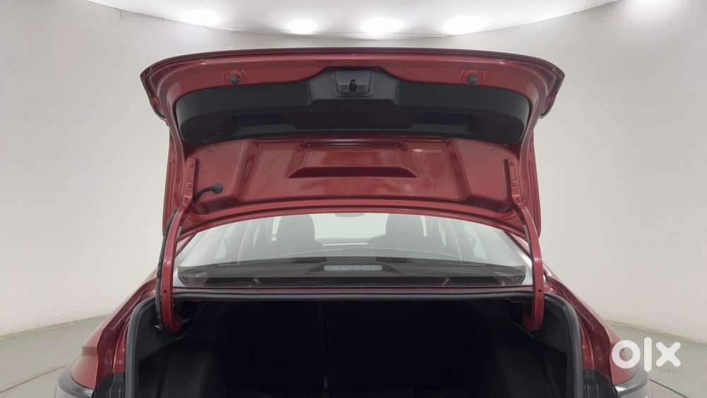 Volkswagen Virtus 1.0 Topline Tsi At, 2023, Petrol