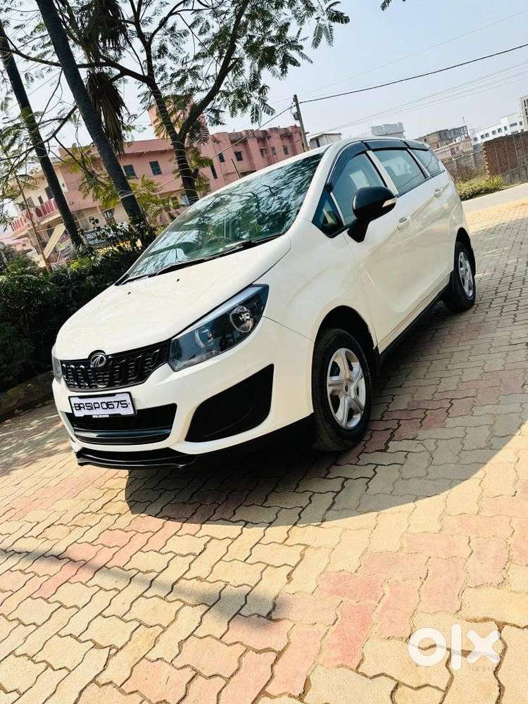 Mahindra Marazzo M2, 2018, Diesel