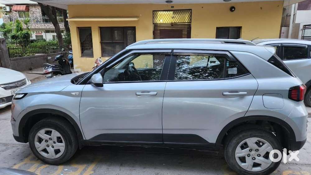 Hyundai Venue 2022 Petrol Good Condition