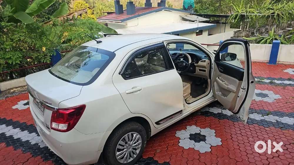 Maruti Suzuki Dzire 2017 Petrol Well Maintained