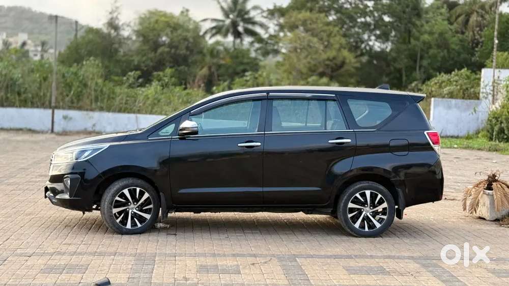 Toyota Innova Crysta Diesel 2021dec Almost 2022