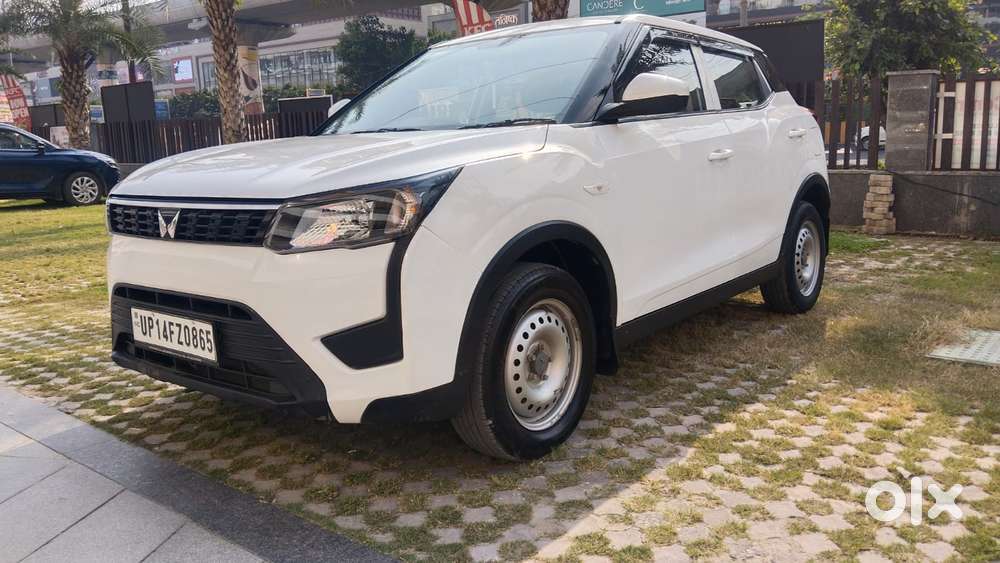 Mahindra Xuv300 W4, 2024, Petrol