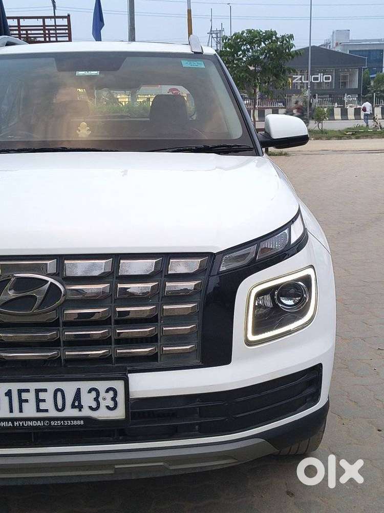 Hyundai Venue 1.0 Sx Turbo Imt, 2022, Petrol