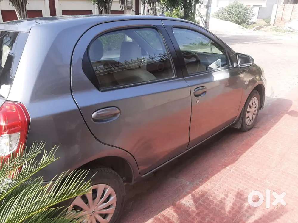 Toyota Etios Liva 2016