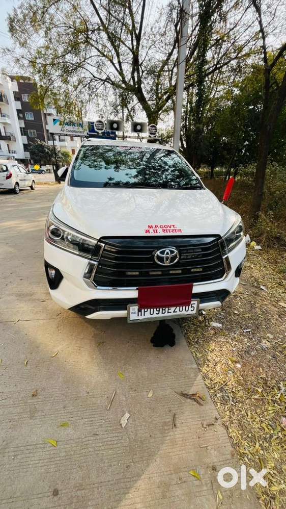 Toyota Innova Crysta 2022 Diesel 70000 Km Driven
