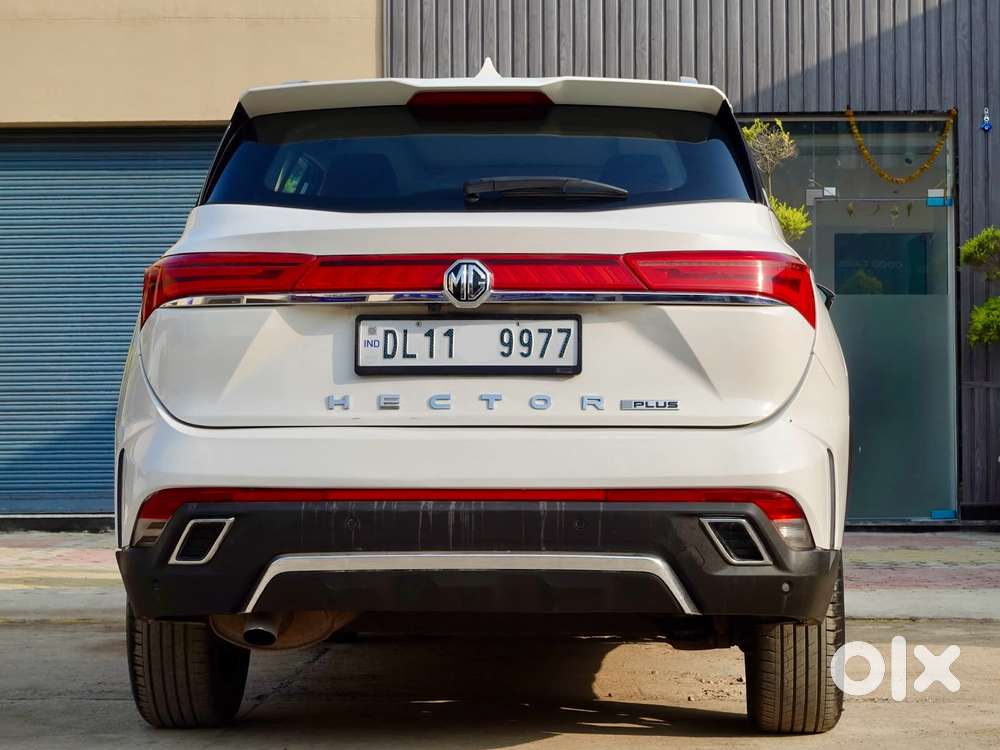 Mg Hector Plus Sharp Cvt, 2023, Petrol