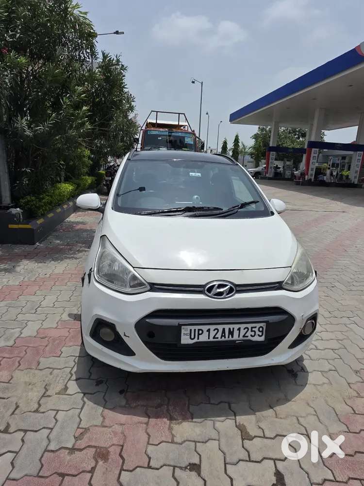 Hyundai Grand I10 Sportz 2016 Diesel Car