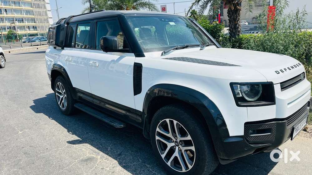 Land Rover Defender 3.0 L 130 Hse, 2023, Diesel