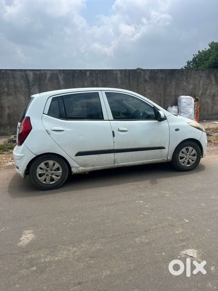 Hyundai I10 2011 Km Driven 111000