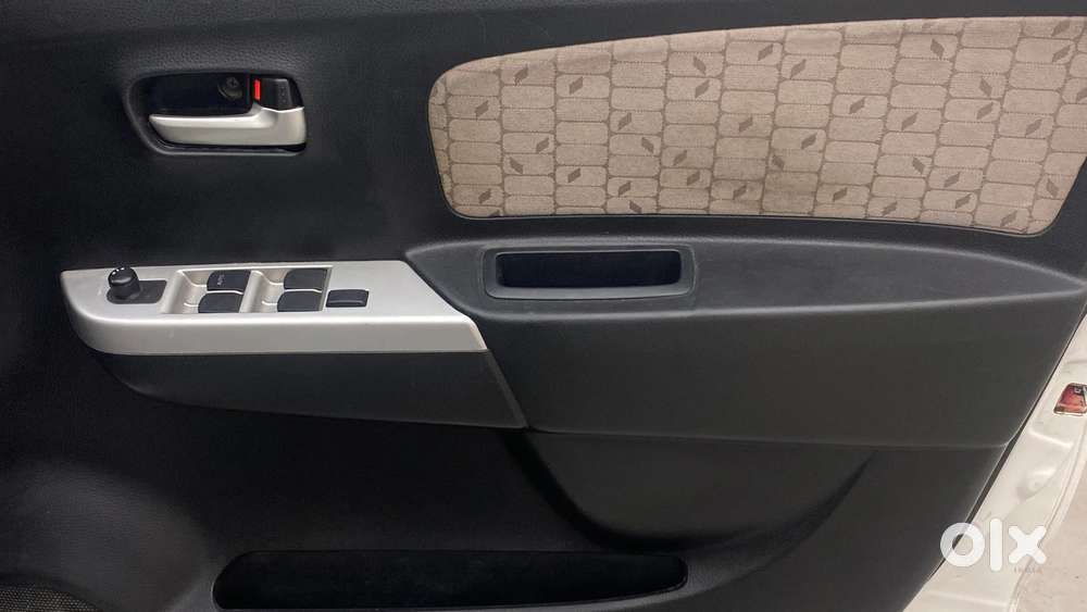 Maruti Suzuki Wagon R 1.0 Vxi, 2016, Petrol