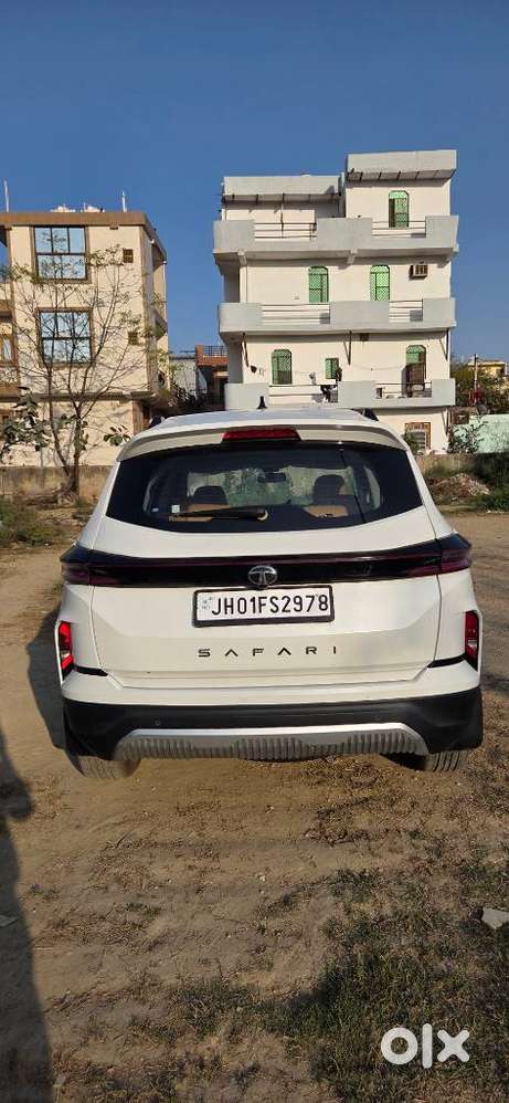 Tata Safari Pure Plus, 2024, Diesel