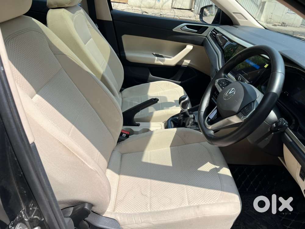 Volkswagen Virtus Highline Plus 1.0 Tsi Mt Less Driven Car