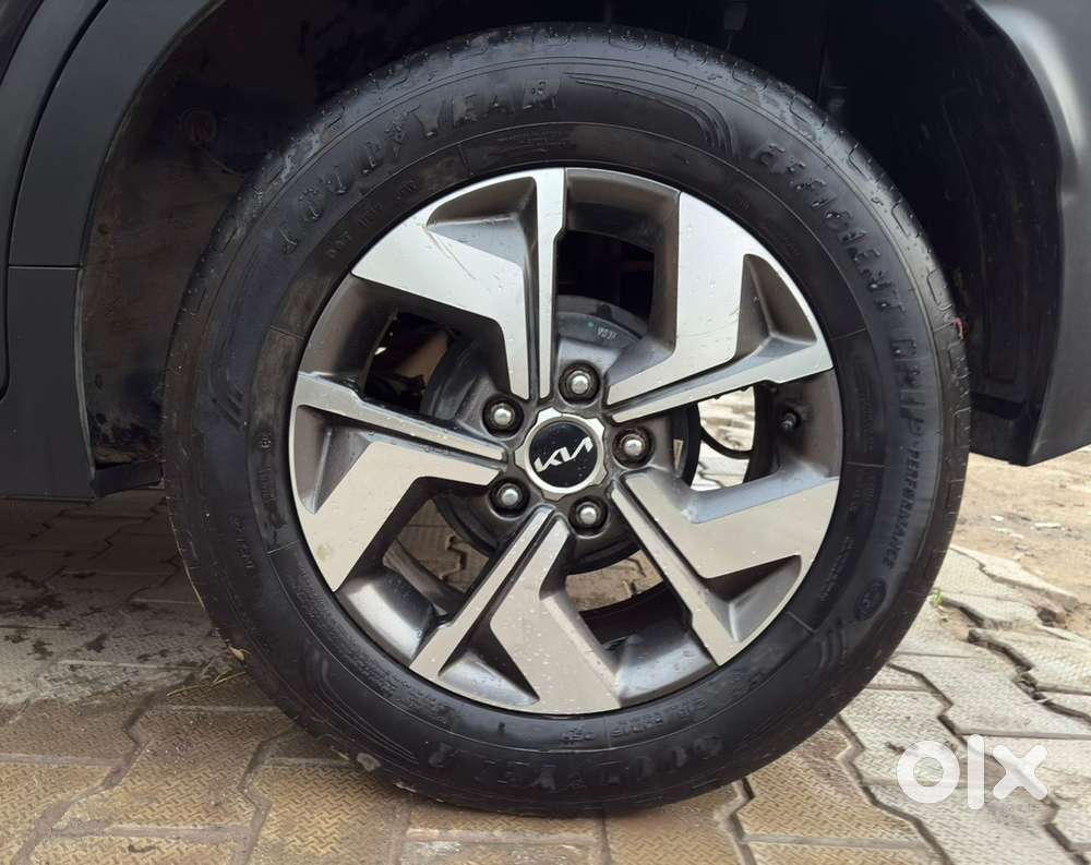 Kia Sonet Petrol 2022