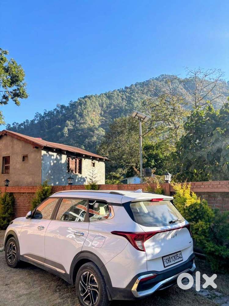 2022 Kia Carens Luxury Plus 7-seater  Non-accidental  Under Warranty