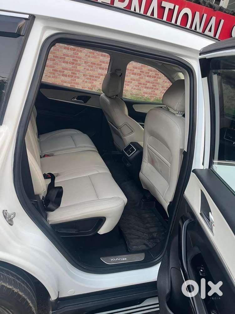 Mahindra Xuv700 2.2 Ax 7 Diesel Mt Str, 2023, Diesel