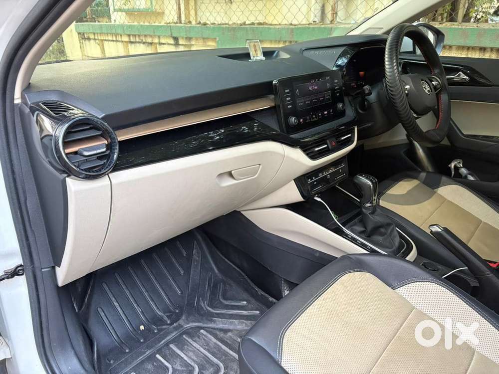 Skoda Slavia 1.5 Tsi Style Dsg, 2023, Petrol