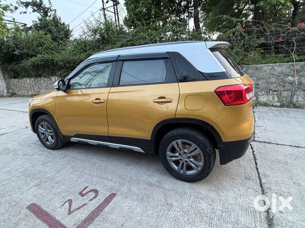 Maruti Suzuki Vitara Brezza Zdi Plus Dual Tone, 2016, Diesel