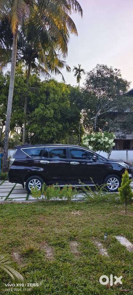 Toyota Innova Crysta 2.4 G Mt, 2017, Diesel