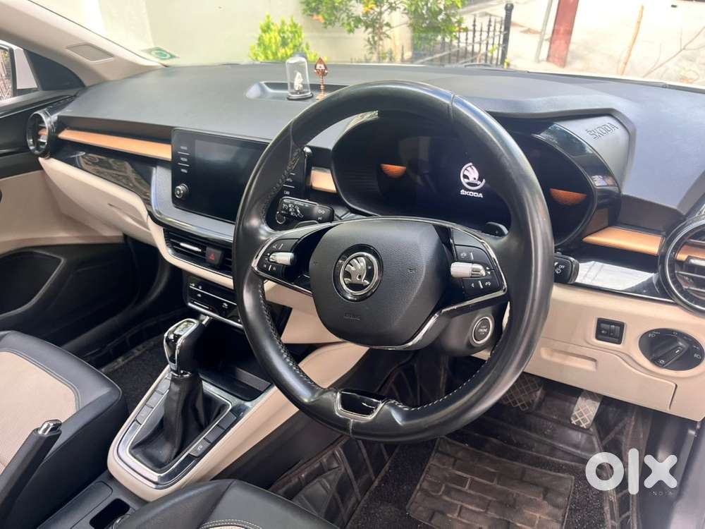 Skoda Slavia Petrol 2024