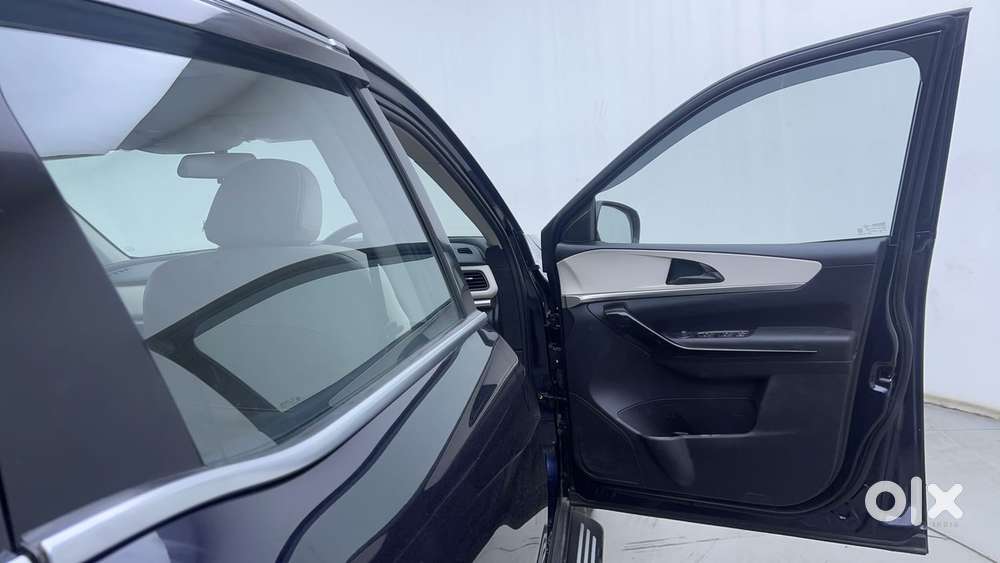 Mahindra Xuv700 2.2 Ax 5 Diesel Mt 7 Str, 2023, Diesel