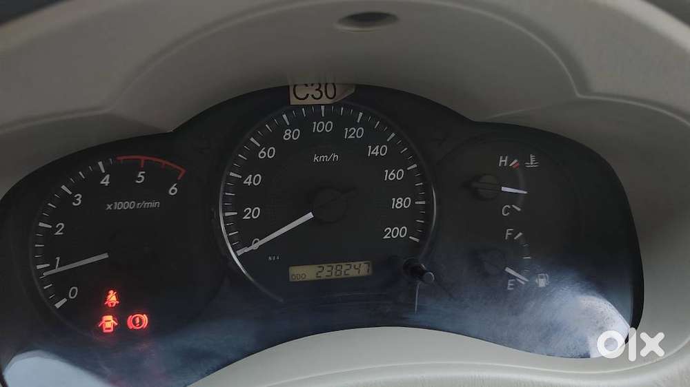 Toyota Innova 2012 Diesel Well Maintained