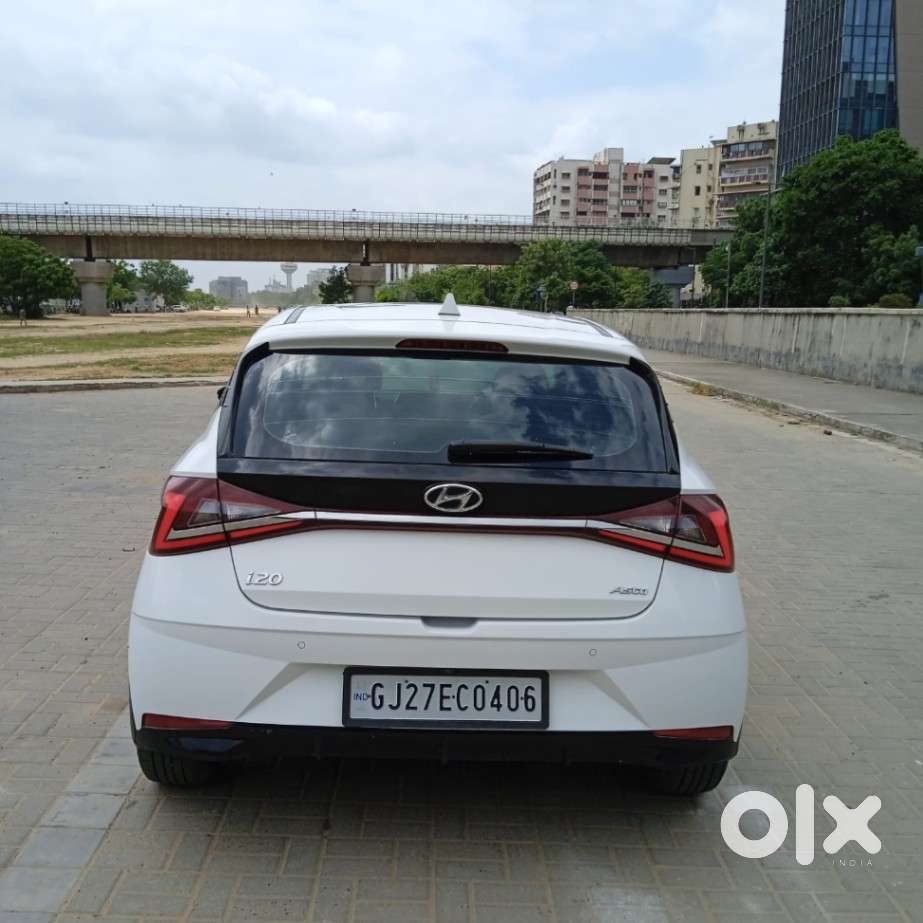 Hyundai New I20 1.2 Asta (o) Mt, 2023, Petrol
