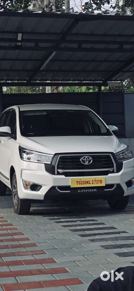 Toyota Innova Crysta 2026 Diesel 700 Km Driven