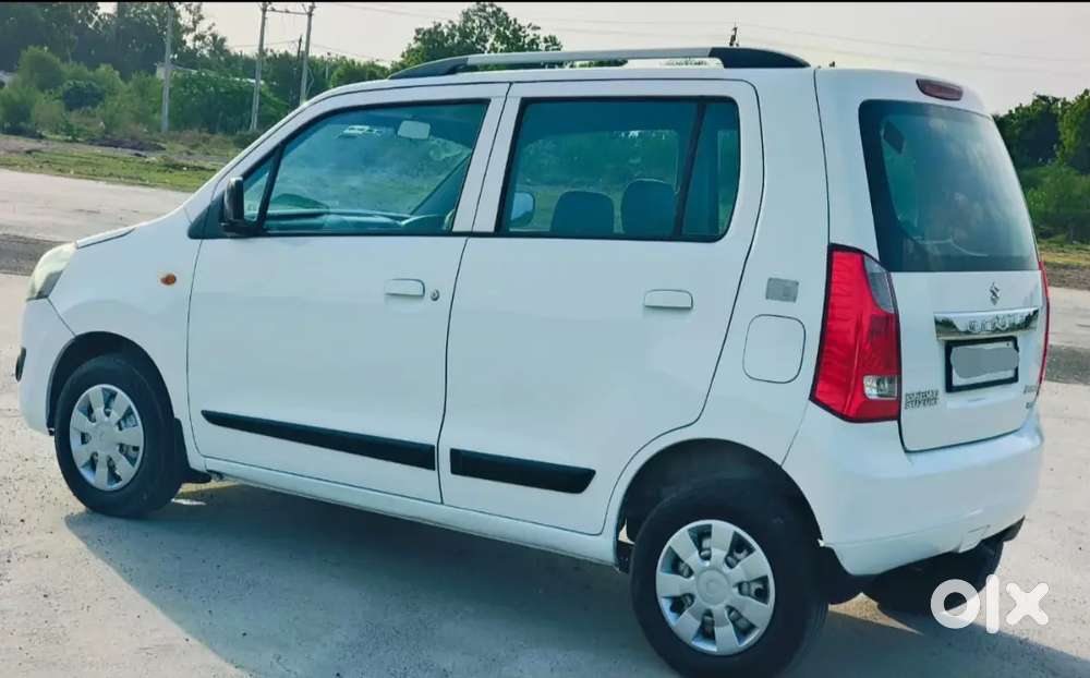  Maruti Suzuki Wagonr  Company Fitted Cng  Well Maintained