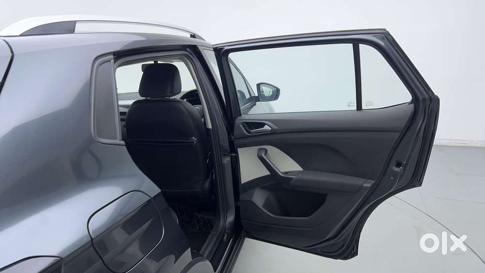 Volkswagen Taigun 1.0 Tsi Highline At, 2022, Petrol