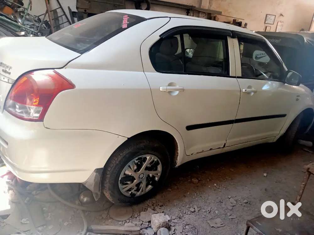 Maruti Suzuki Swift Dzire 2011