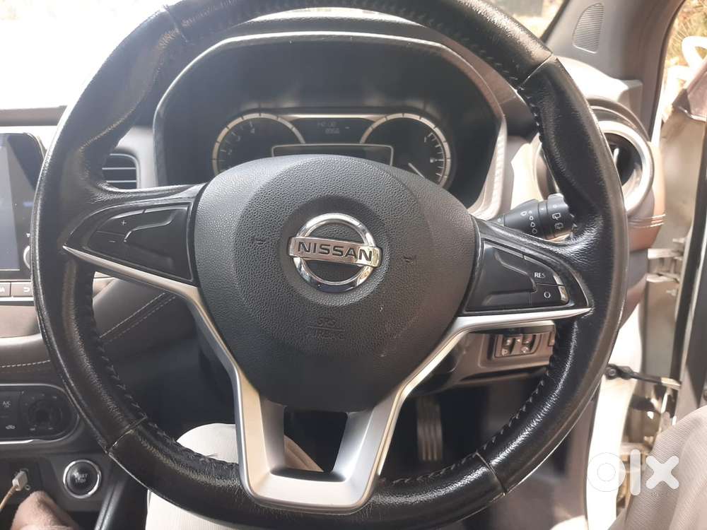 Nissan Kicks Xv Premium (o) 2019 Dual Tone   Diesel Well Maintained