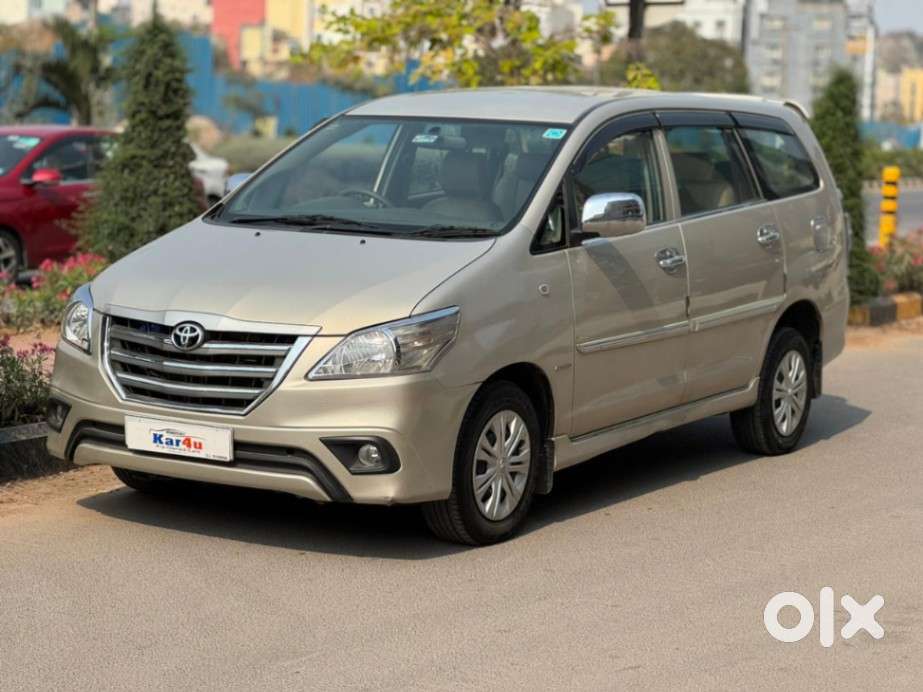 Toyota Innova 2.5 G (diesel) 8 Seater, 2013, Diesel