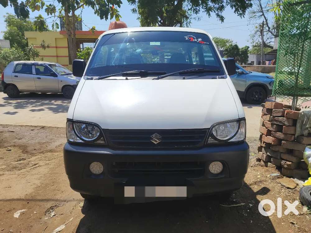 Maruti Suzuki Eeco 2022 Cng And Petrol  30600 Km Driven