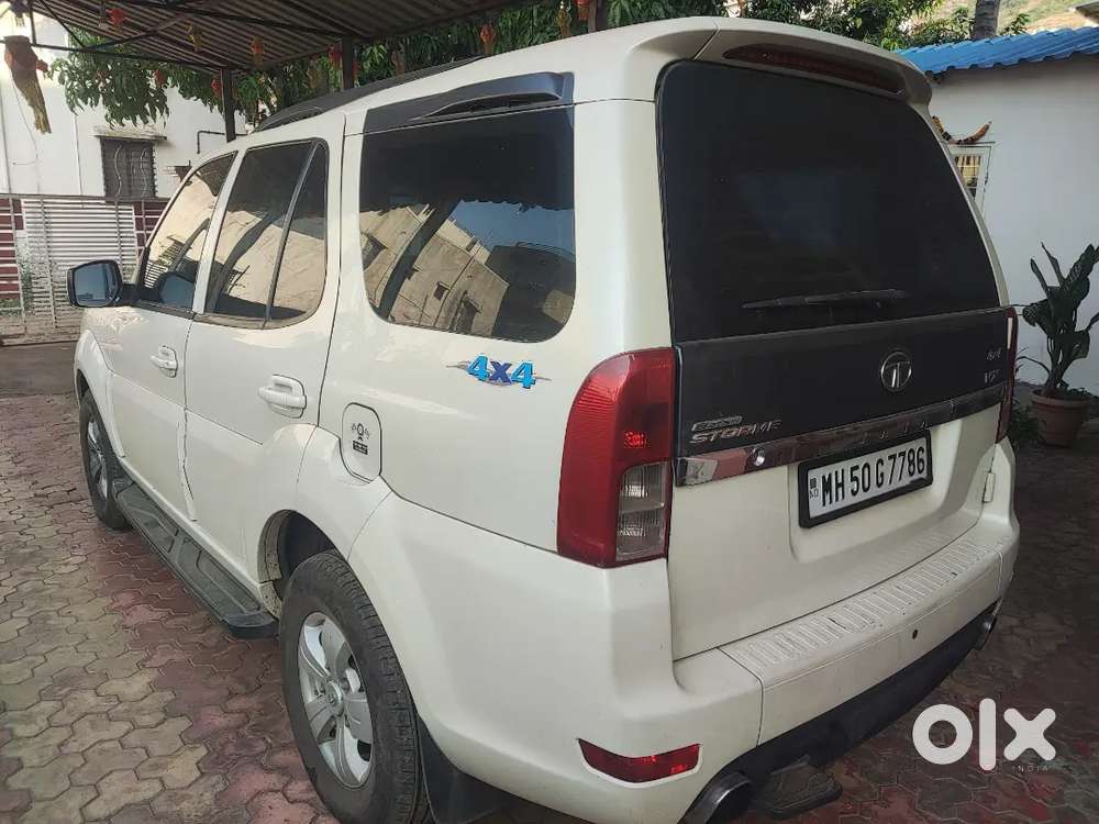 Tata Safari Storme 2014 Diesel 110000 Km Driven
