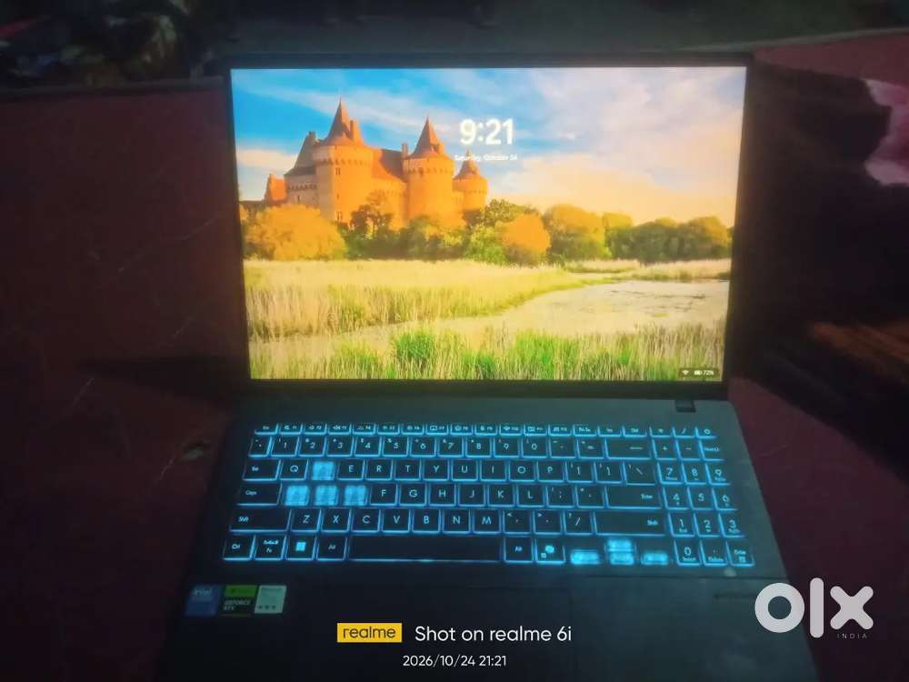 Asus v16 gaming laptop 16gb ram 512gb storage