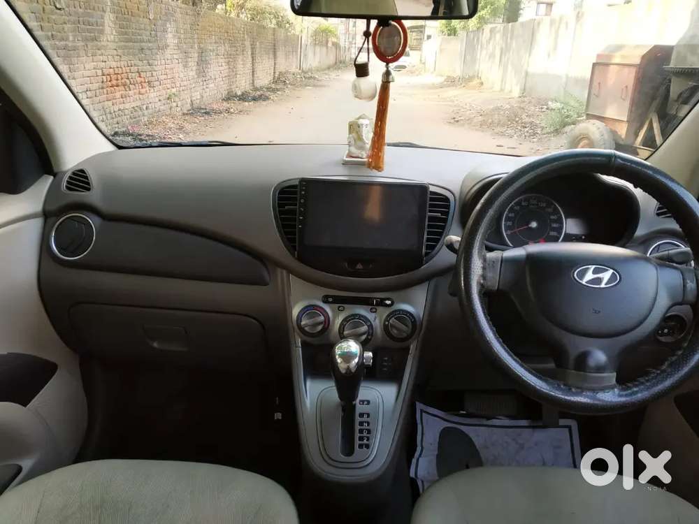 Hyundai I10 1.2 Top Model Automatic 2011 Petrol / Cng  Well Maintained
