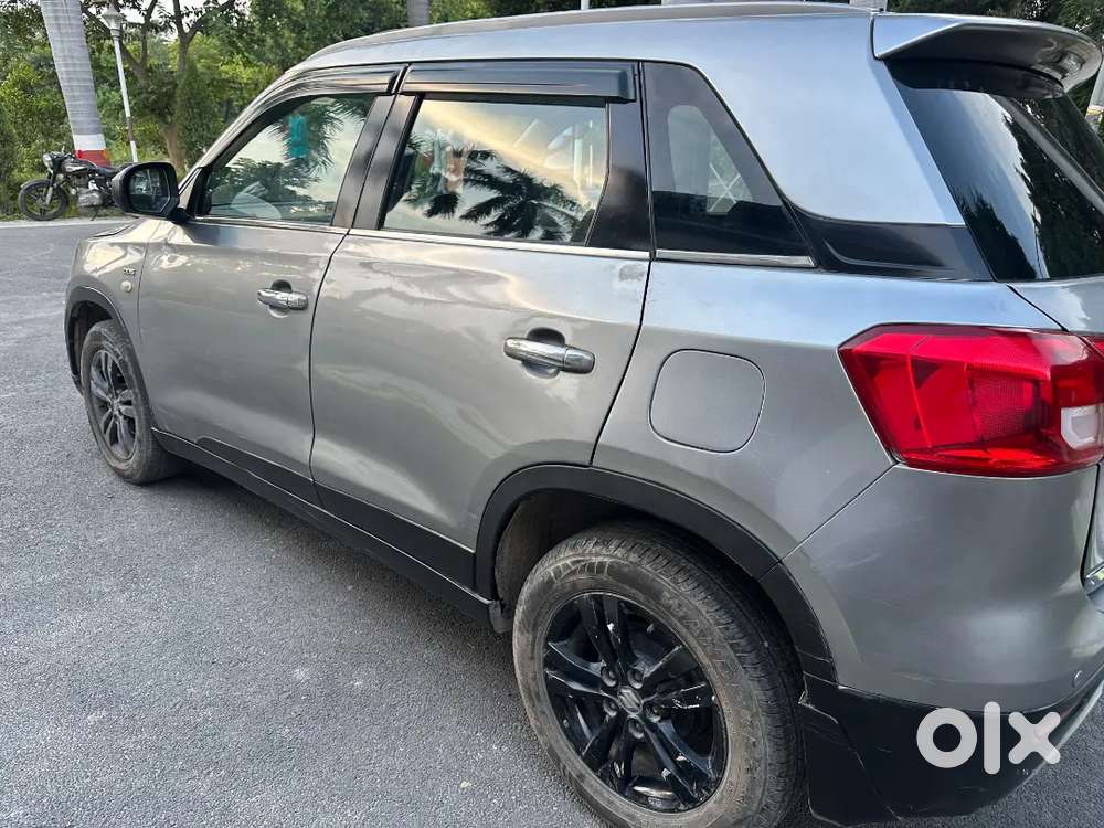 Maruti Suzuki Brezza 2019 Zdi+ Amt (single Hand)