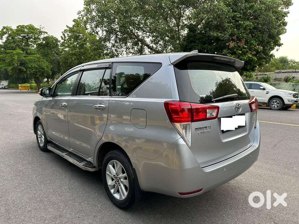 Toyota Innova Crysta