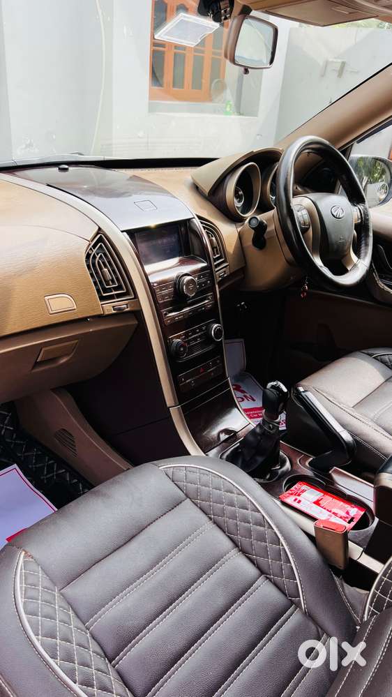 Mahindra Xuv500 W8 2015