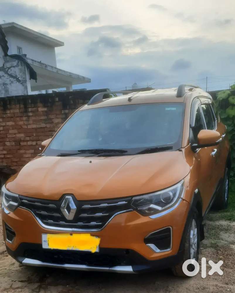 Pus Baten Starrt Top Model