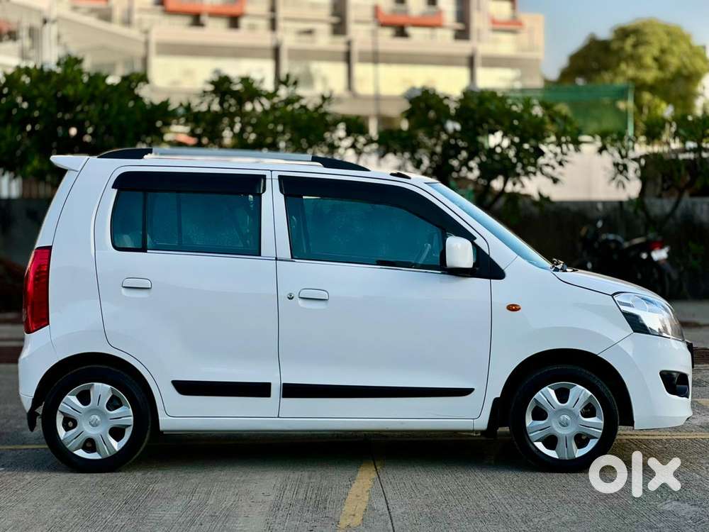Maruti Suzuki Wagon R Vxi Amt, 2017, Petrol